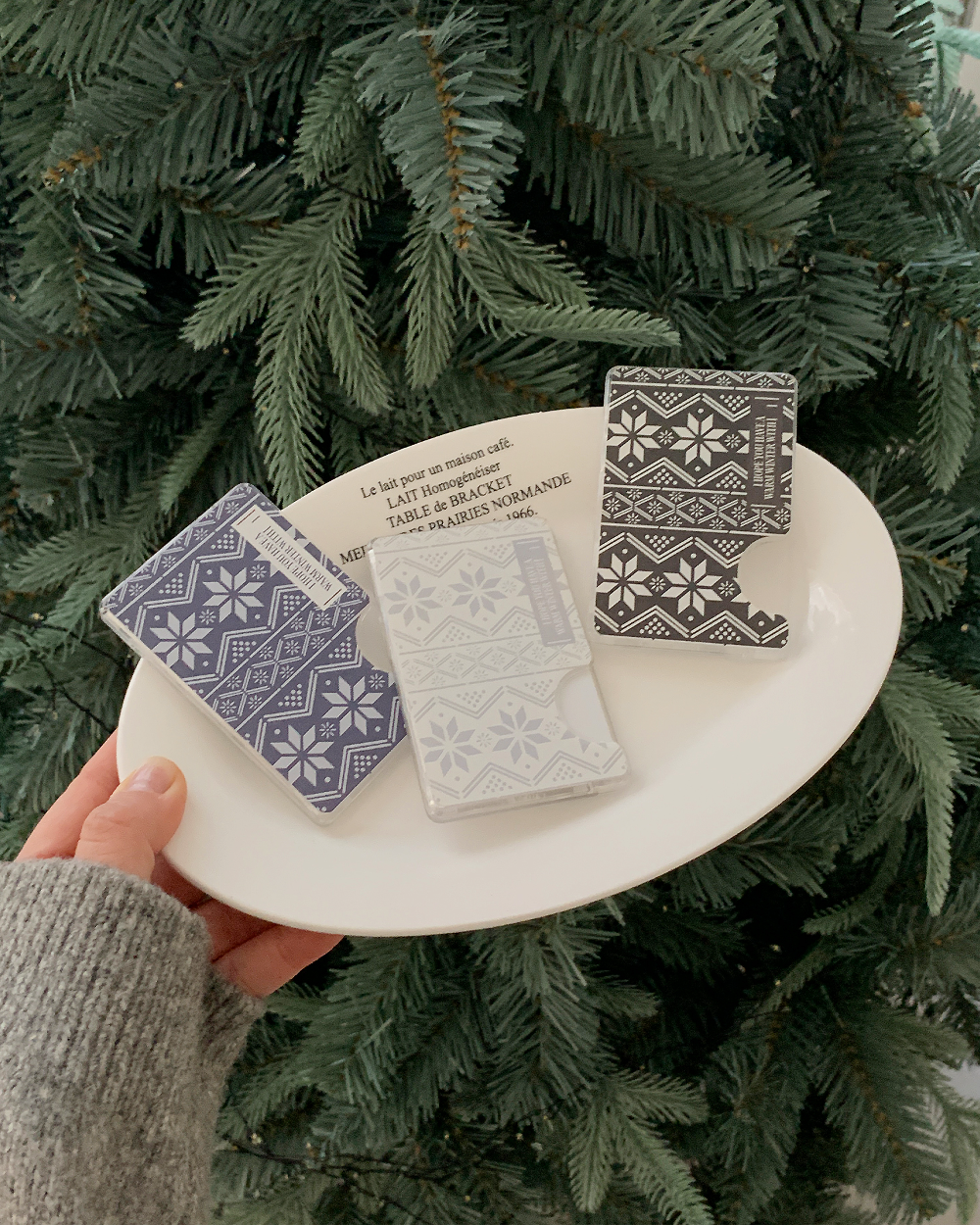 nordic pattern magsafe card zip